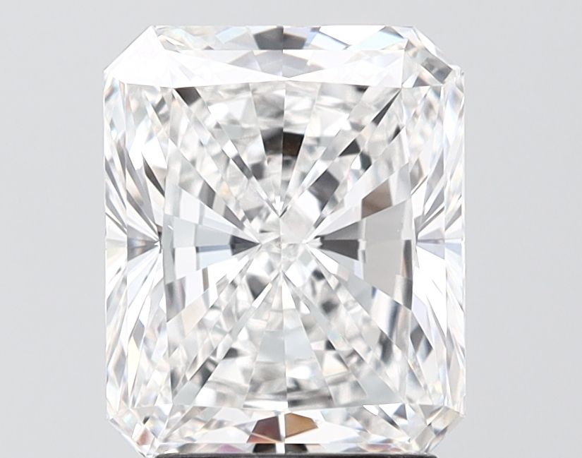 3.04CT Radiant Cut Lab Grown Diamond E | VS1 | IGI Certified